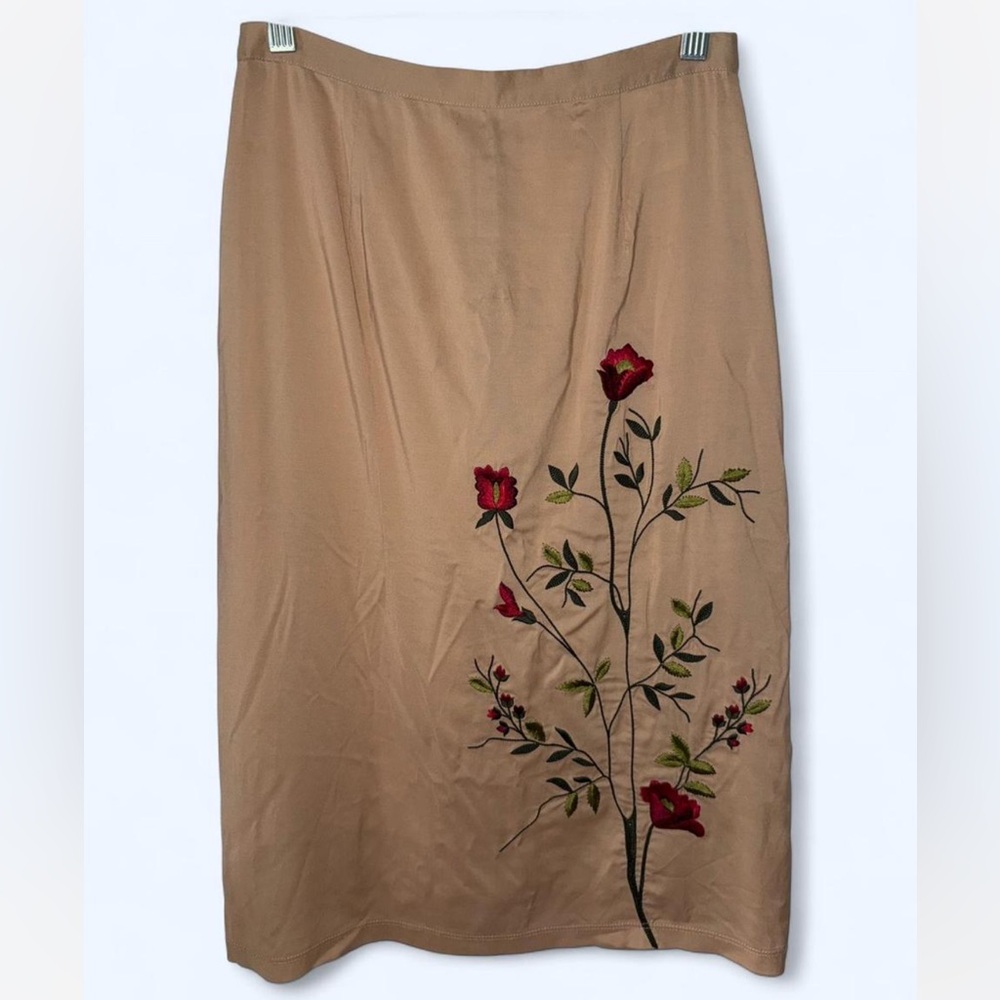 Dolce & Gabbana nude mini pencil skirt with red floral rose embroidery